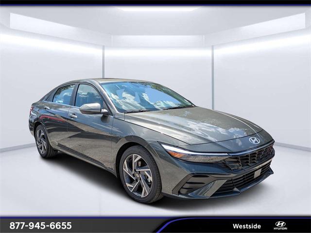 2025 Hyundai Elantra Limited's photo