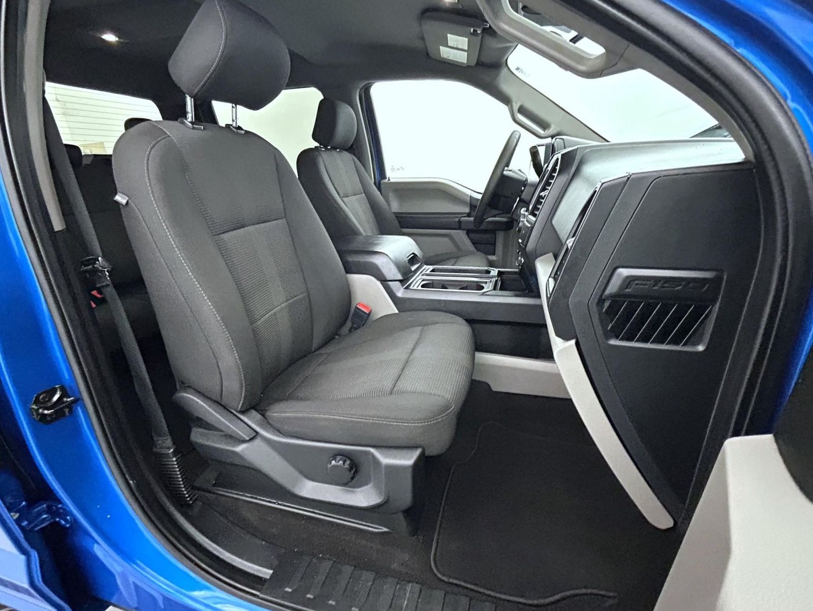 2020 Ford F-150 XL photo 14