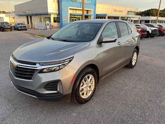 2023 Chevrolet Equinox LT photo 3
