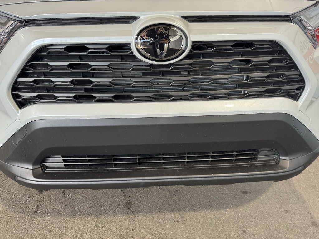 2025 Toyota RAV4 XLE Premium photo 15