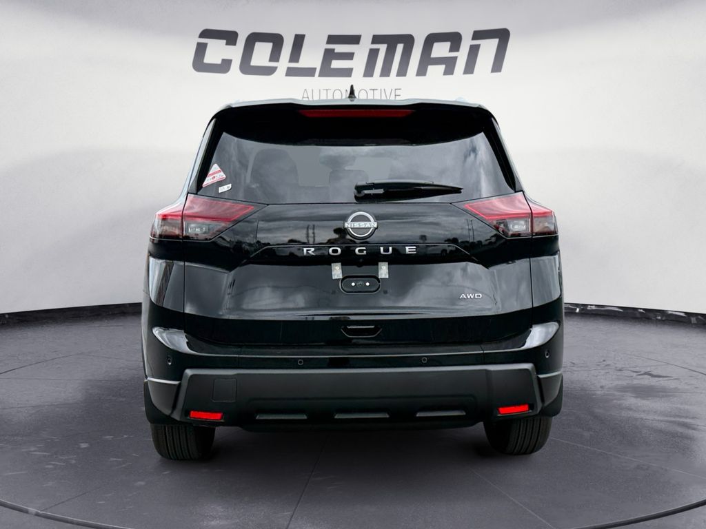 2026 Nissan Rogue SV photo 4