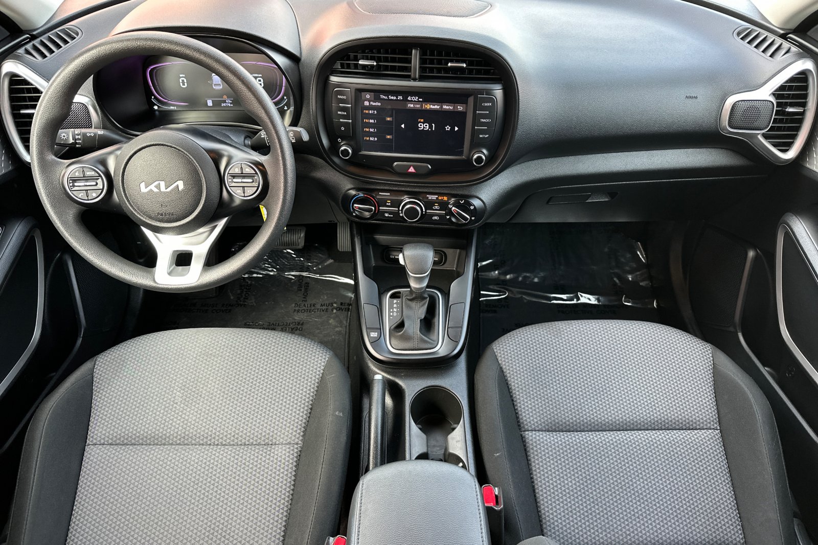 2023 Kia Soul LX photo 8
