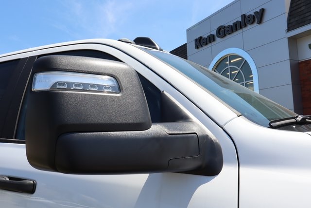 2025 Ram 2500 Big Horn photo 2