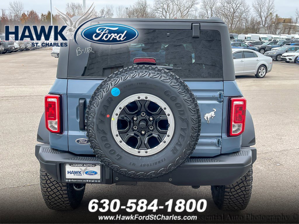 2024 Ford Bronco Black Diamond photo 4