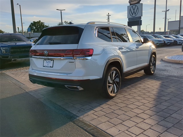 2026 Volkswagen Atlas SEL photo 4
