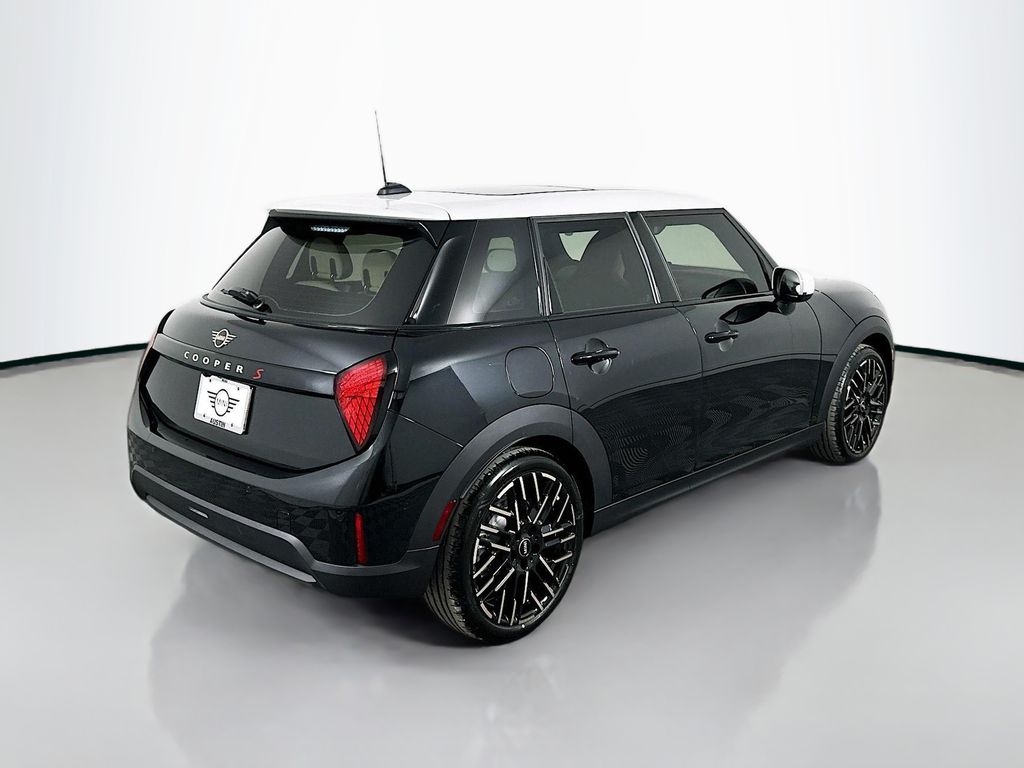 2025 Mini Cooper S photo 3