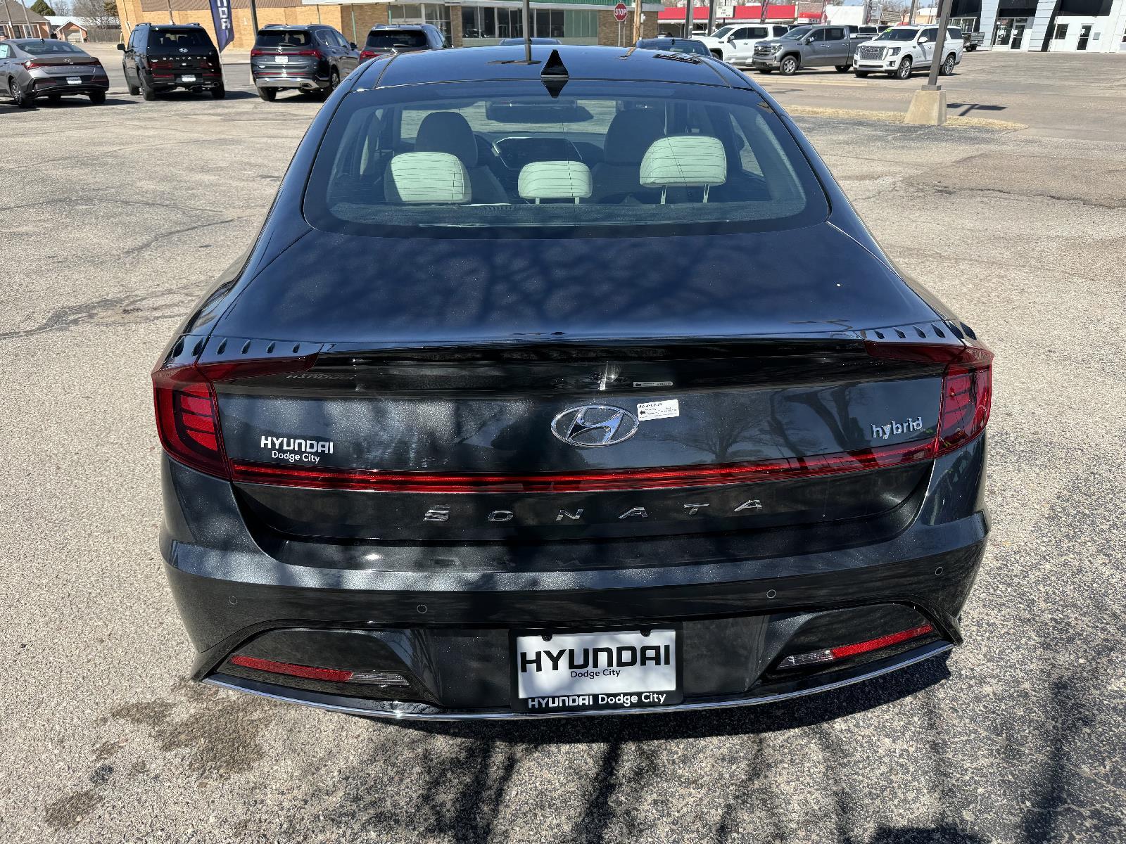 2023 Hyundai Sonata Hybrid Limited photo 4