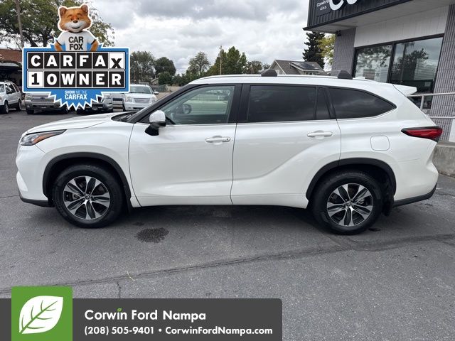 2020 Toyota Highlander XLE photo 8