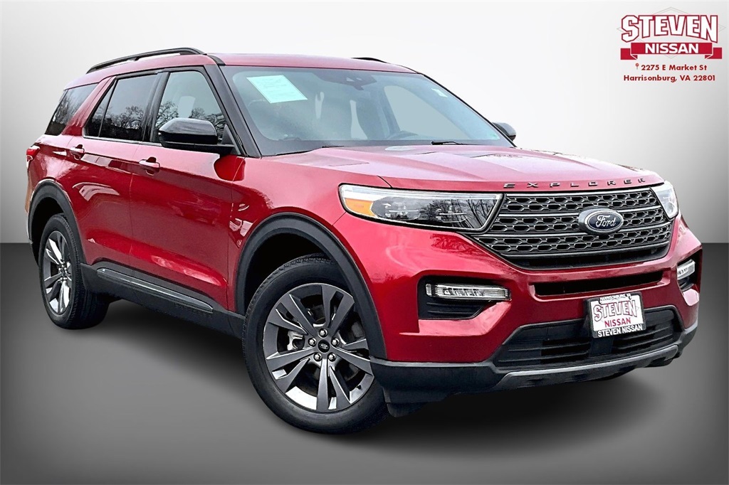2022 Ford Explorer XLT's photo