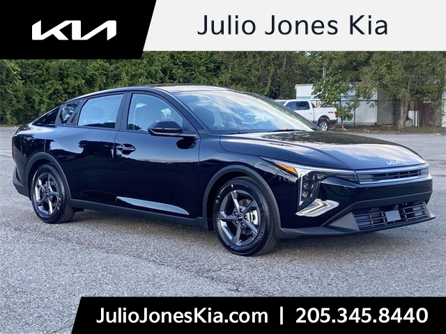 2025 Kia K4 LXS's photo
