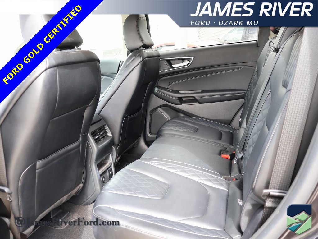 2024 Ford Edge Titanium photo 12