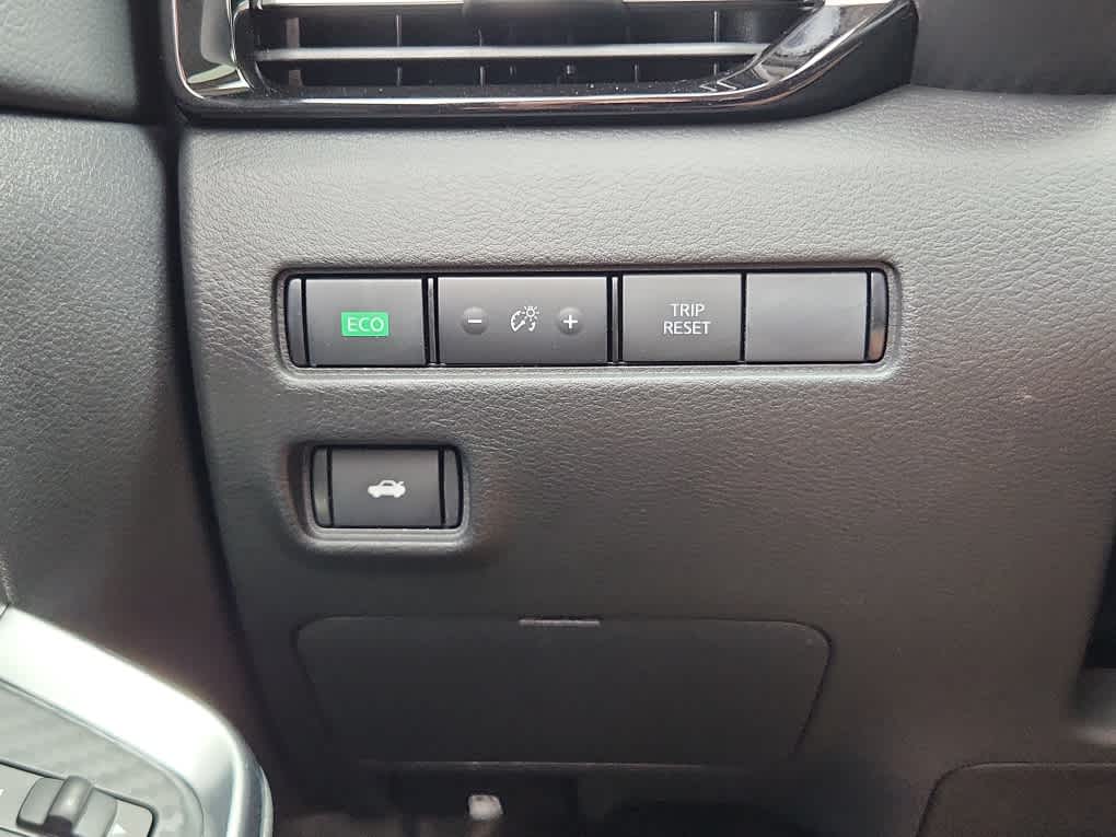 2025 Nissan Sentra SR photo 18