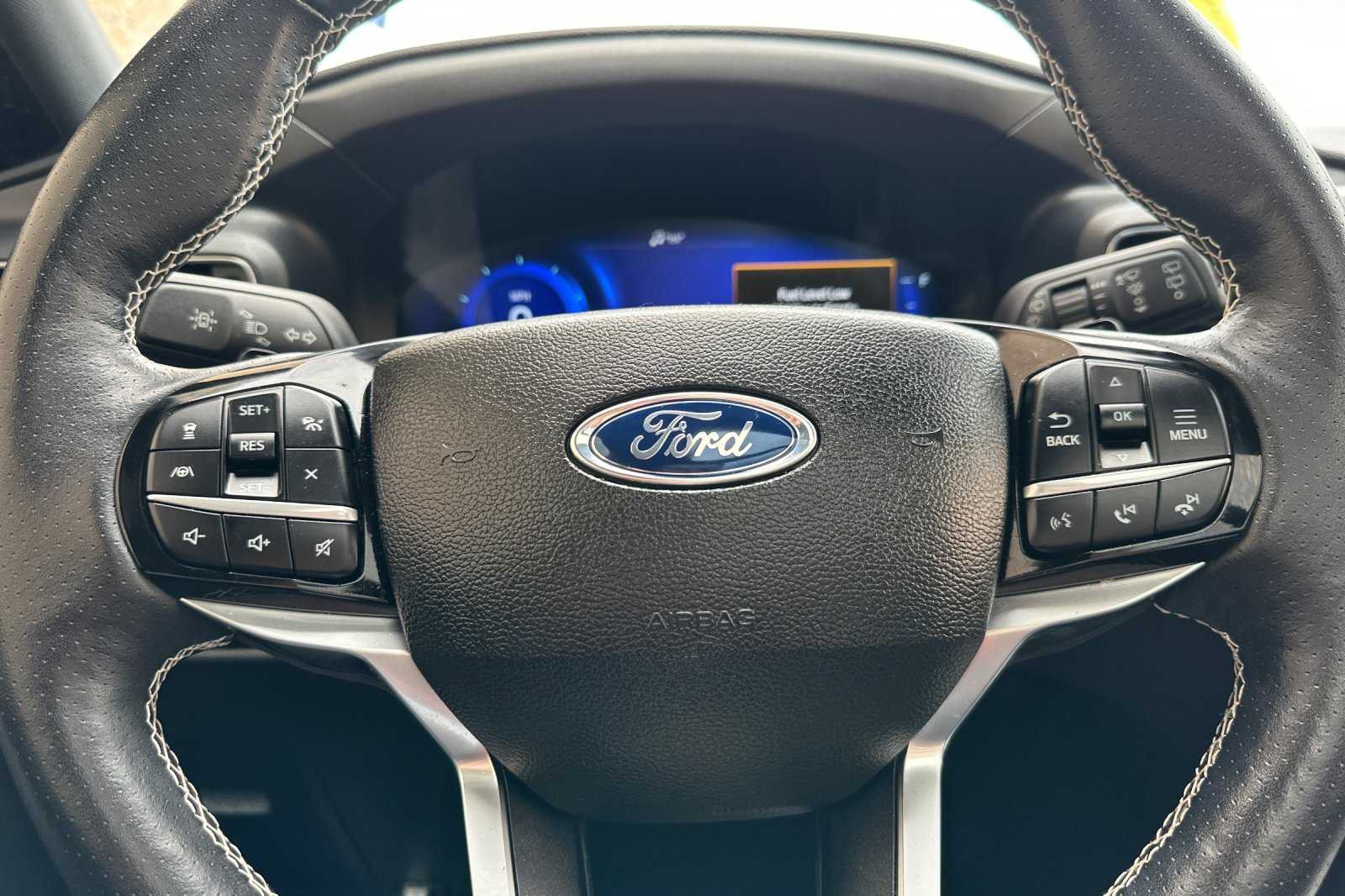 2023 Ford Explorer ST photo 26