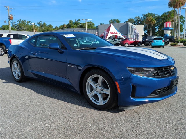 2021 Chevrolet Camaro 2LT photo 2