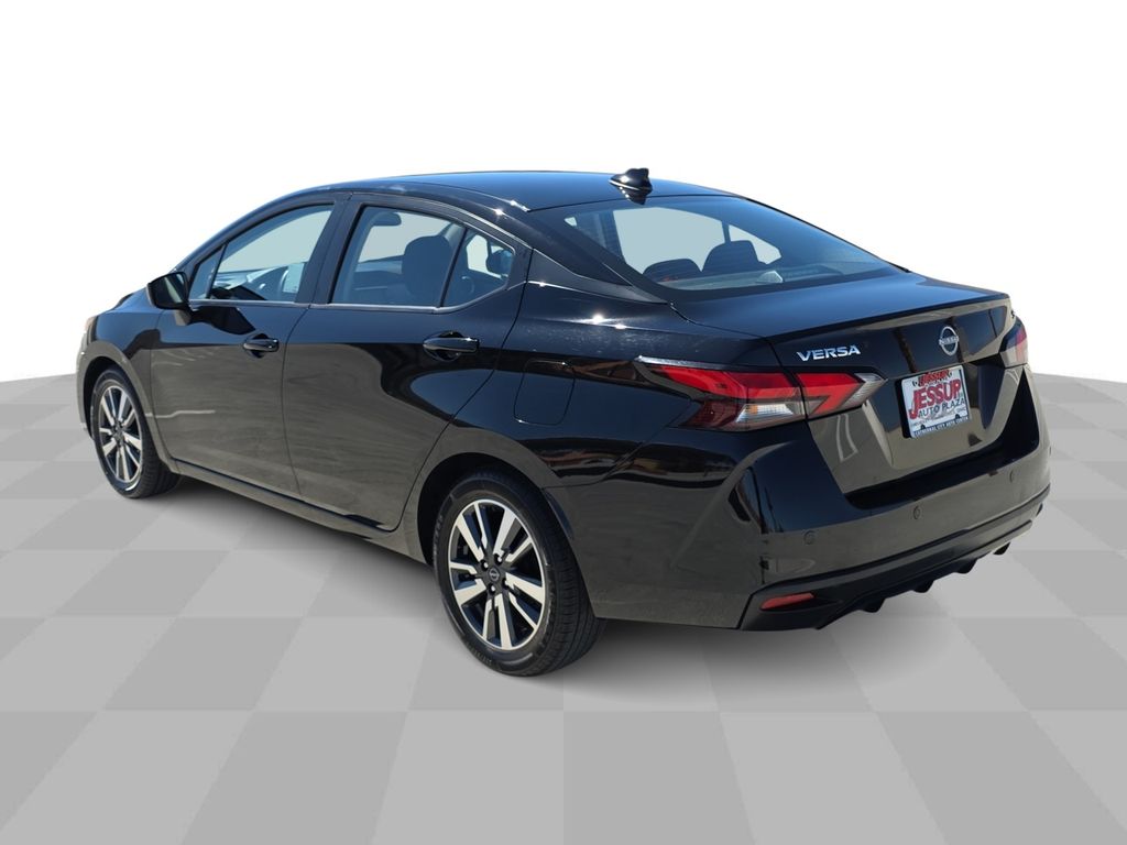 2024 Nissan Versa SV photo 6