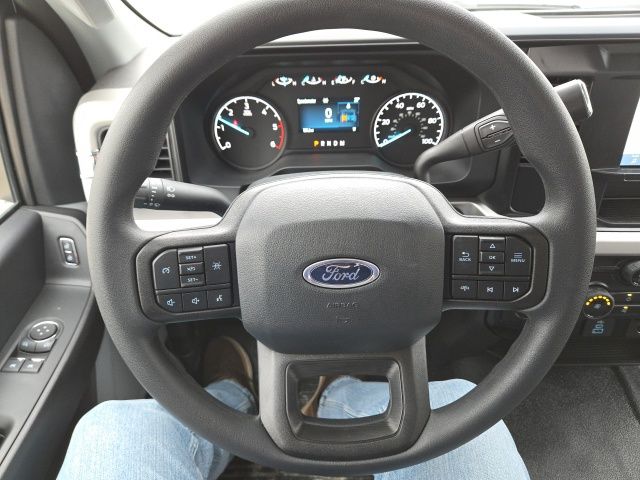 2024 Ford F-350 XL photo 3
