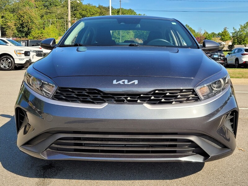 2023 Kia Forte LXS photo 4