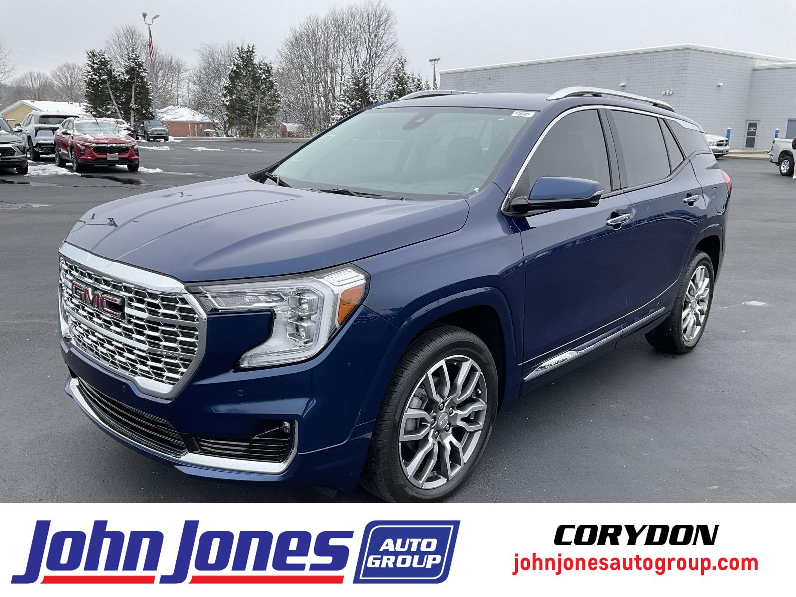 2023 GMC Terrain Denali's photo