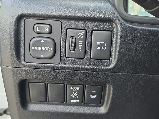 2024 Toyota 4Runner TRD Off-Road photo 24