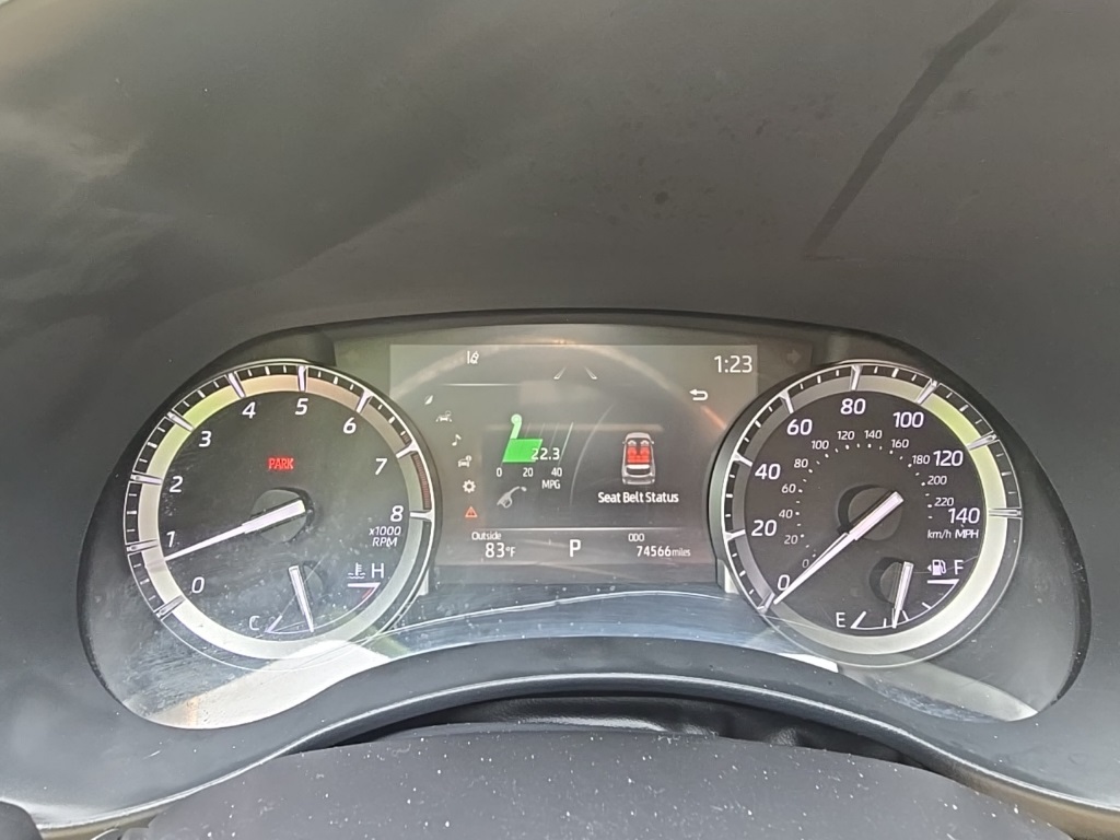 2022 Toyota Highlander XLE photo 18