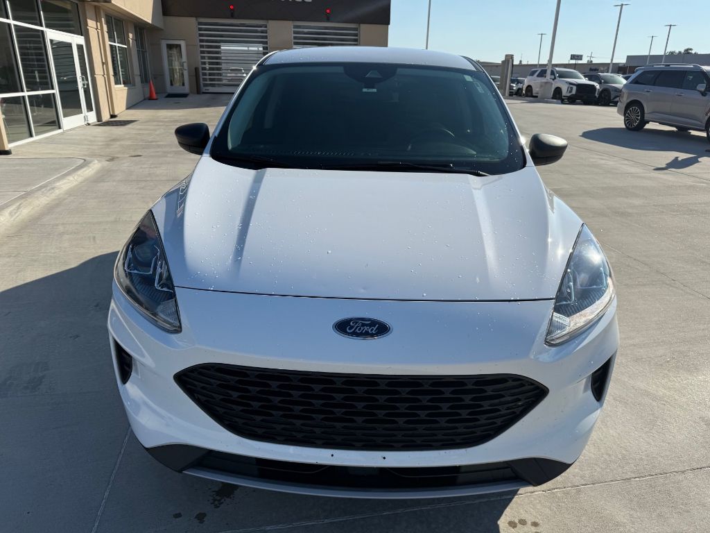 2022 Ford Escape S photo 2