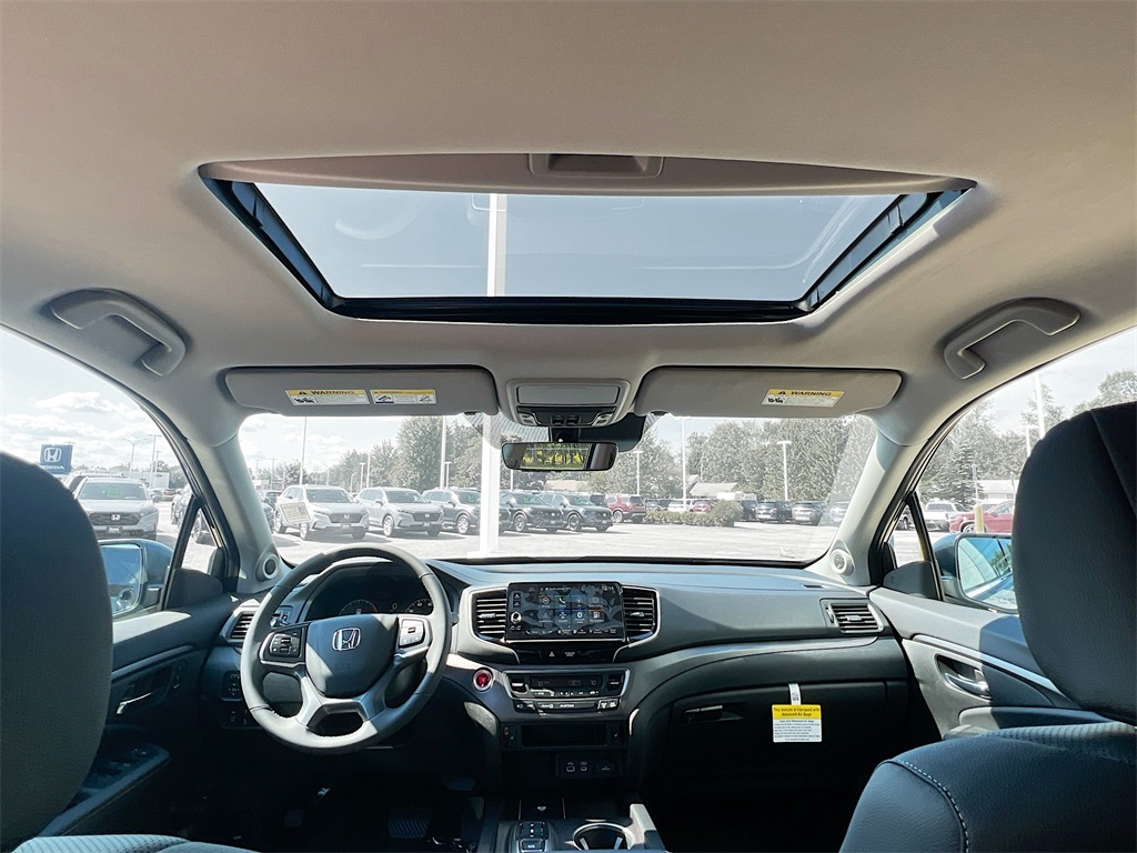 2025 Honda Ridgeline RTL photo 6