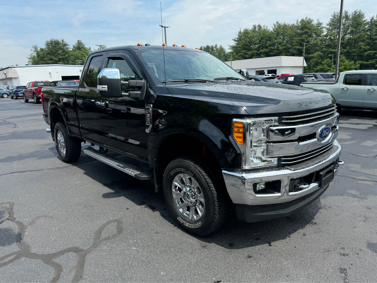 PreOwned 2017 Ford Super Duty F350 SRW Lariat 4WD SuperCab 6.75 Box