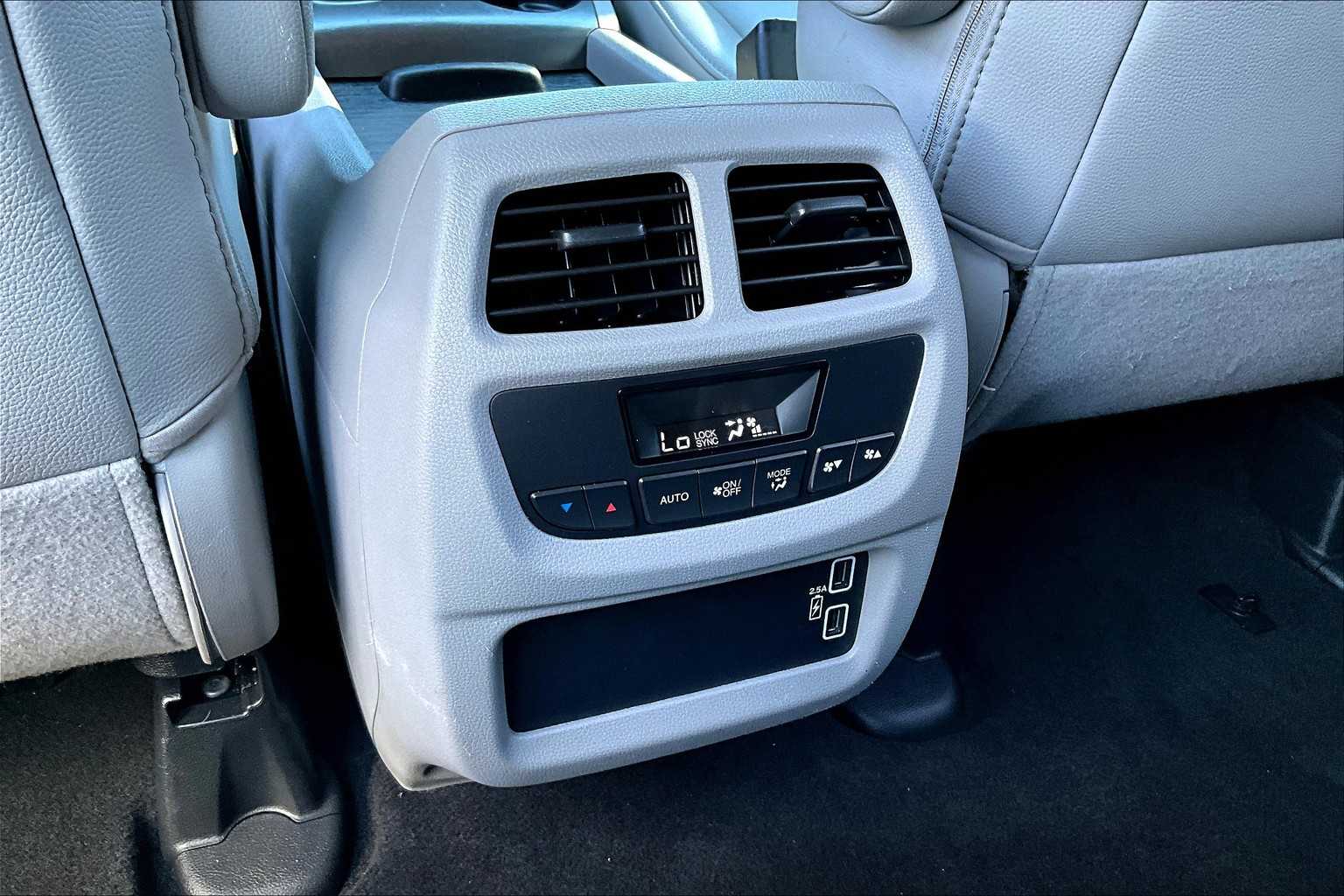 2022 Honda Pilot Special Edition photo 13