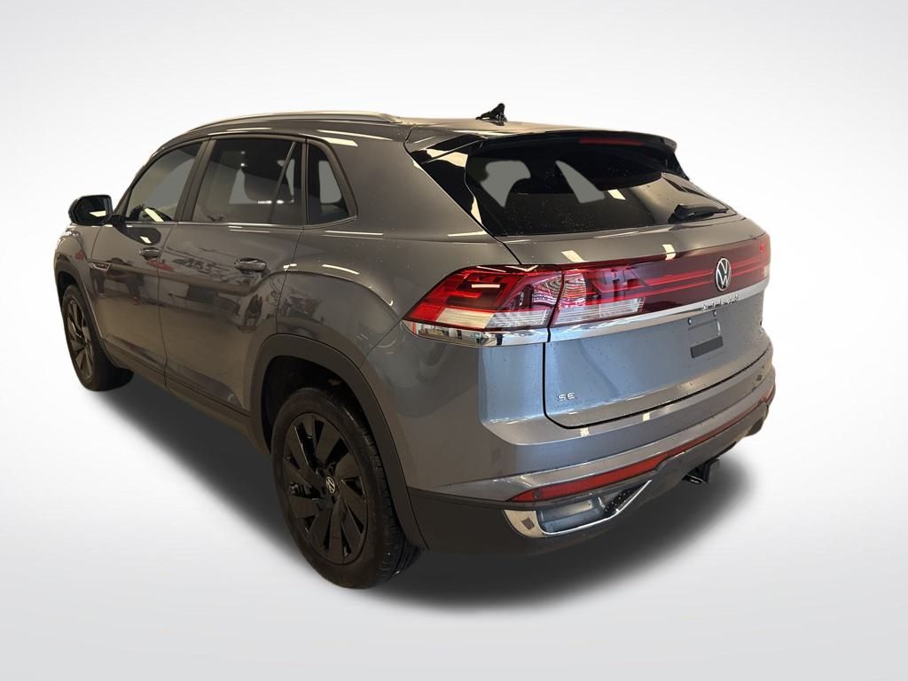 2024 Volkswagen Atlas Cross Sport SE Technology photo 12
