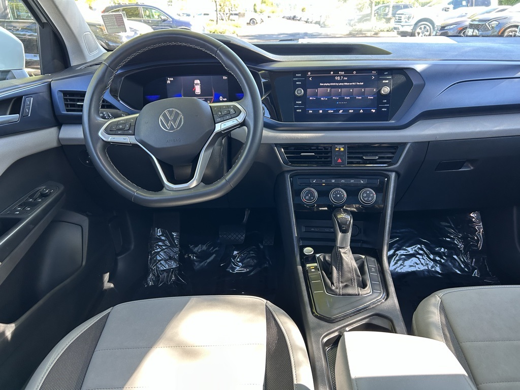2023 Volkswagen Taos SE photo 23