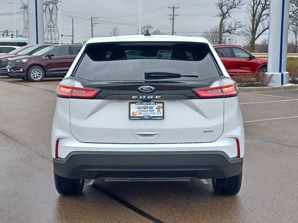 2024 Ford Edge SE photo 11