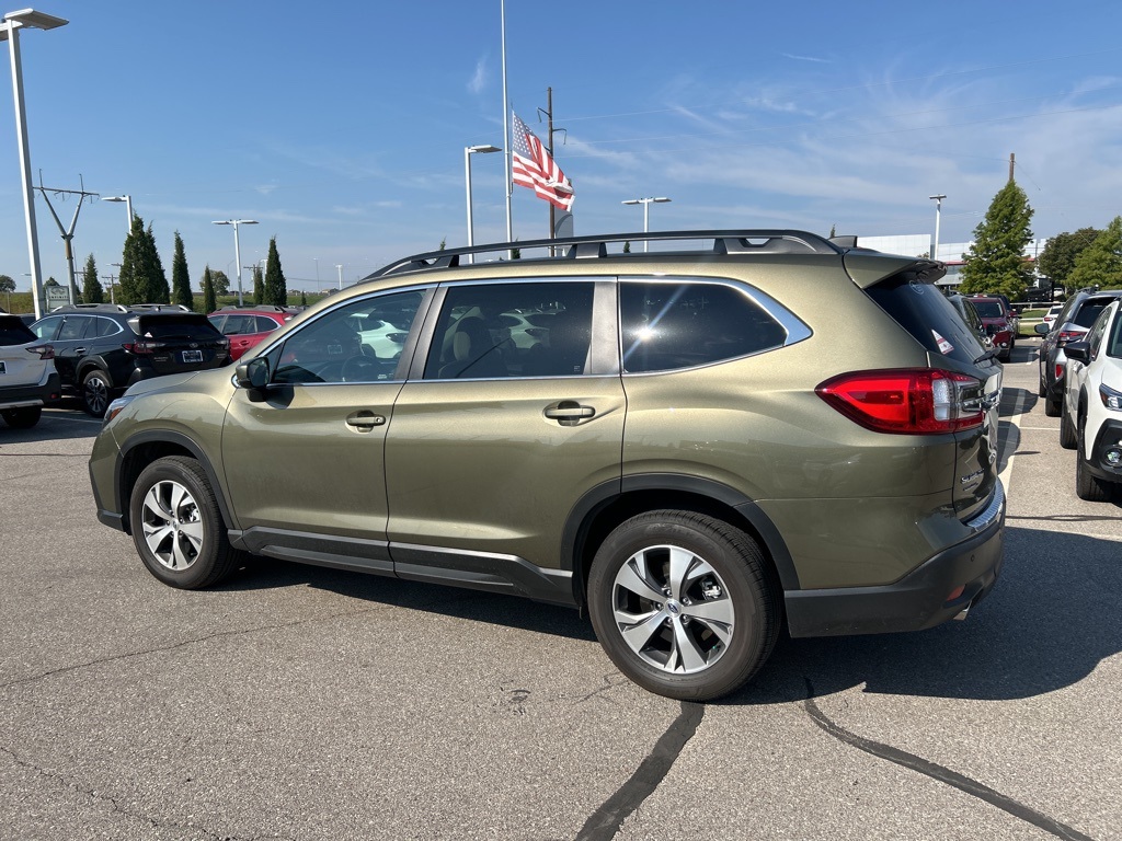 2025 Subaru Ascent Premium photo 7