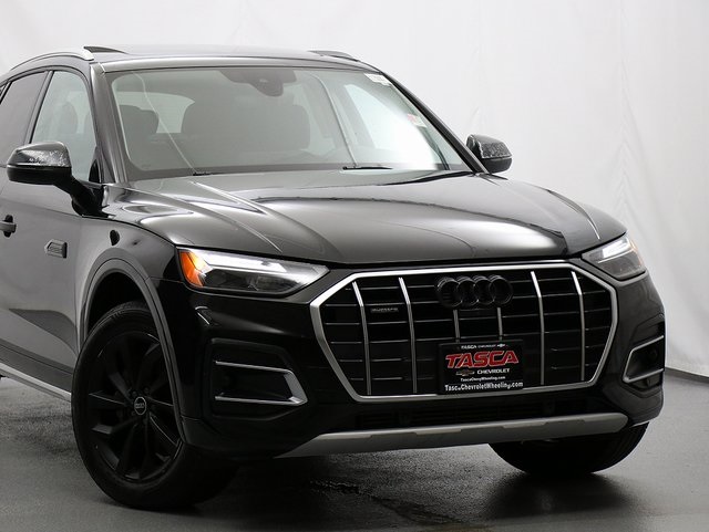 2021 Audi Q5 45 Premium Plus photo 2