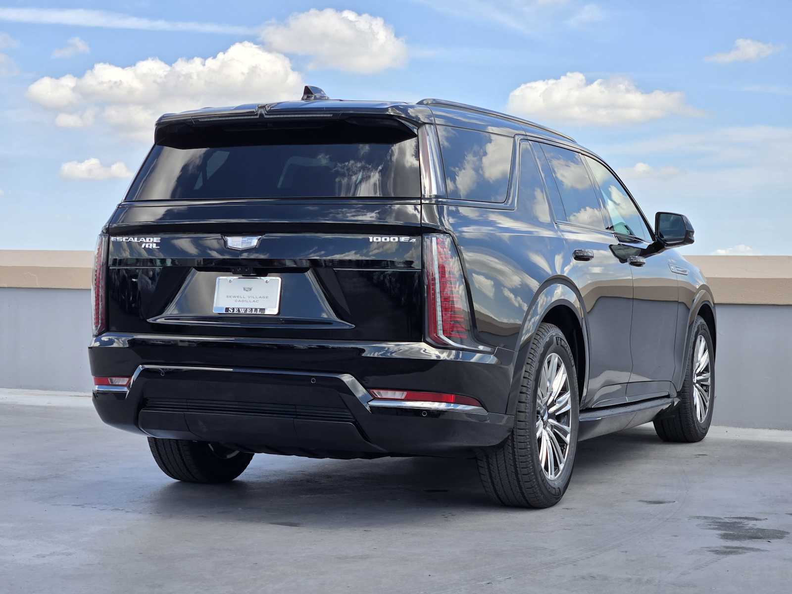 2026 Cadillac Escalade Sport photo 3