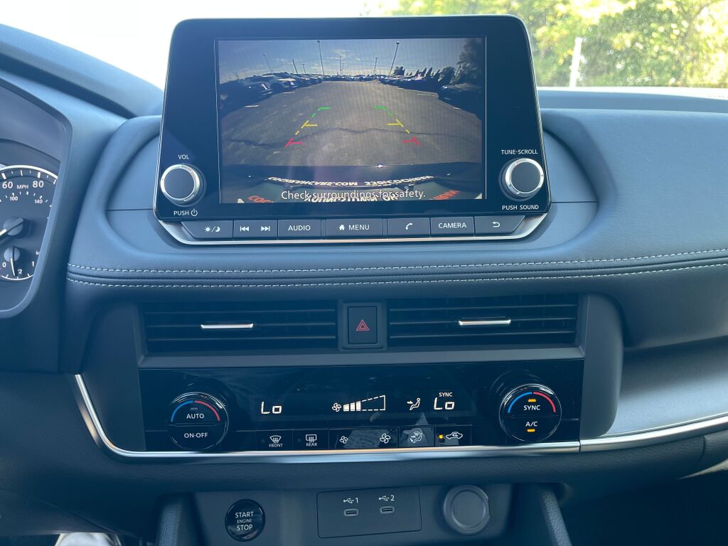2026 Nissan Rogue SV photo 9