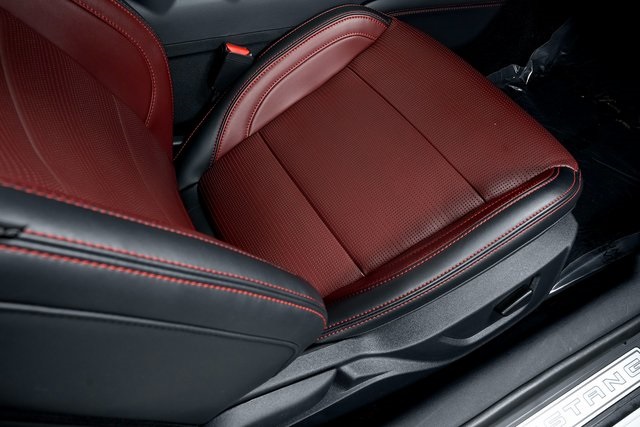 2024 Ford Mustang GT Premium Convertible photo 37