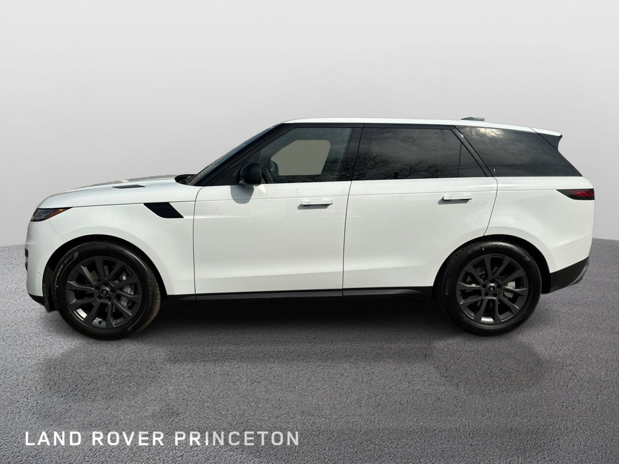 2025 Land Rover Range Rover Sport P360 S photo 8