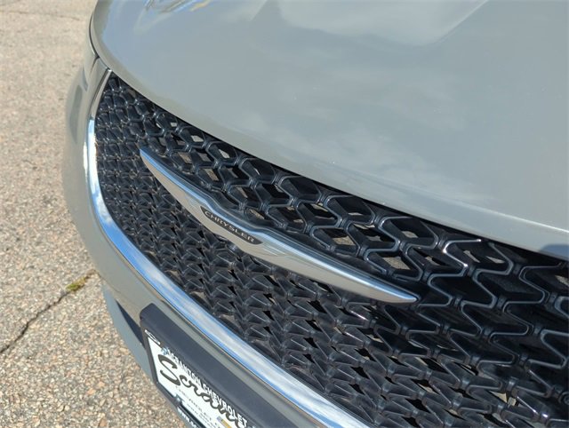 2022 Chrysler Pacifica Touring L photo 20