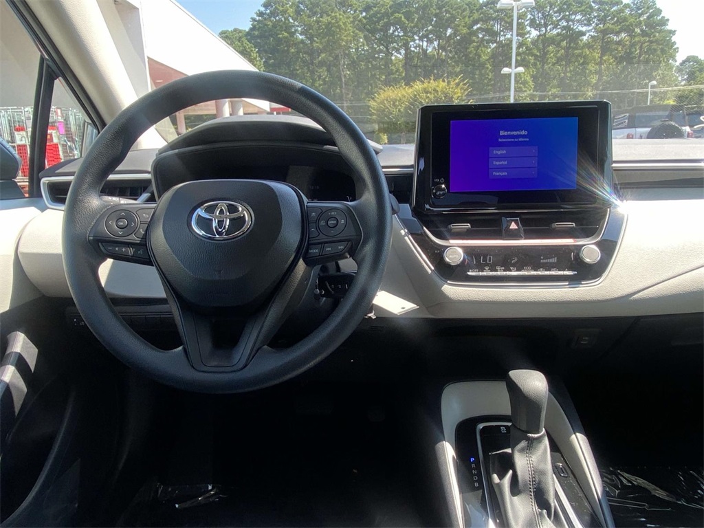 2026 Toyota Corolla LE photo 11