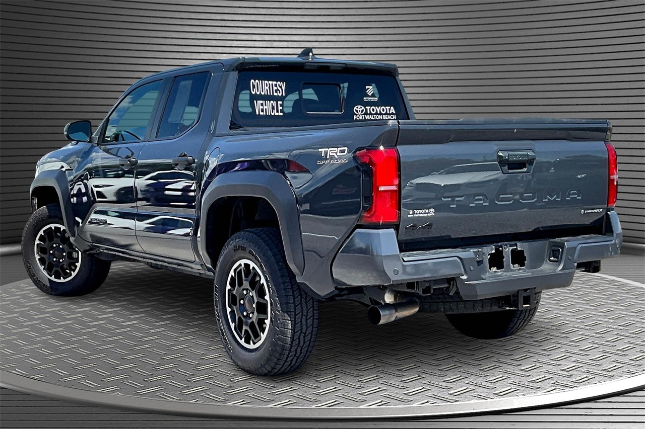 2024 Toyota Tacoma TRD photo 4