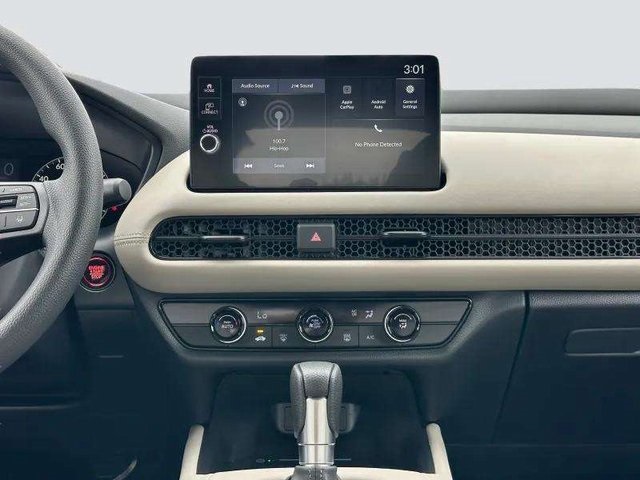 2026 Honda HR-V LX photo 22