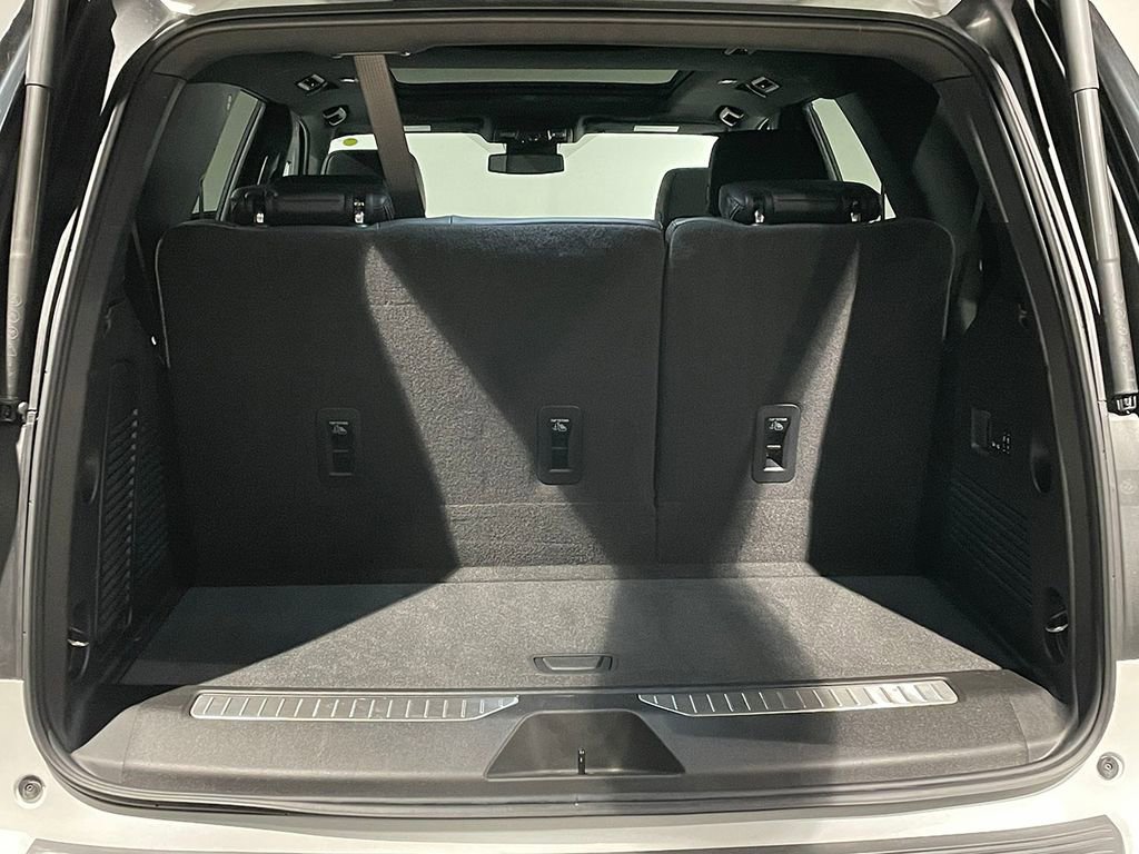 2025 Chevrolet Tahoe RST photo 3