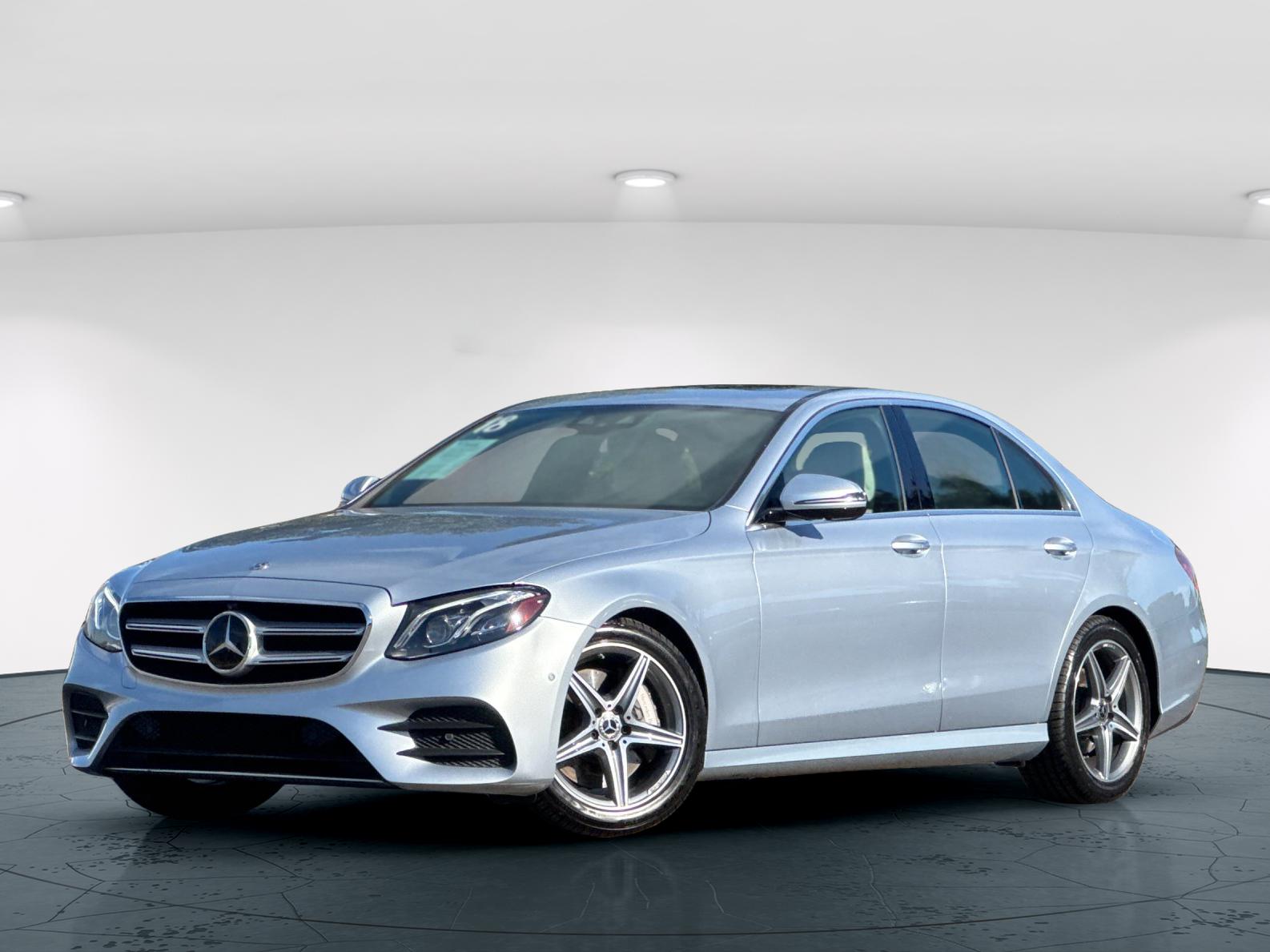2018 Mercedes Benz E 300 Sedan photo 2