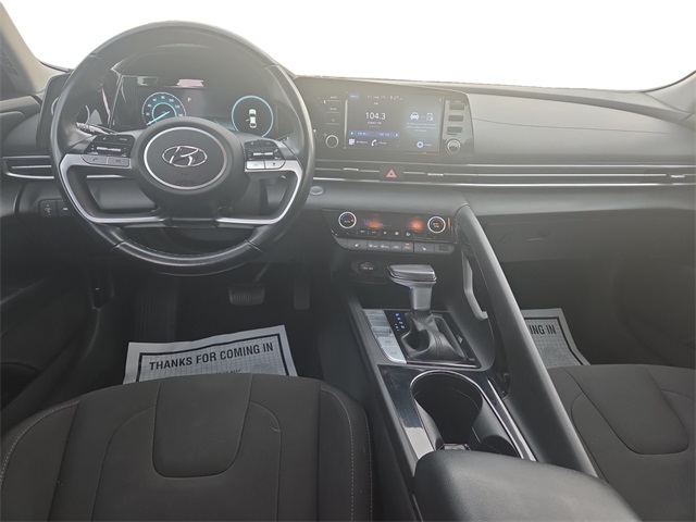2021 Hyundai Elantra SEL photo 10