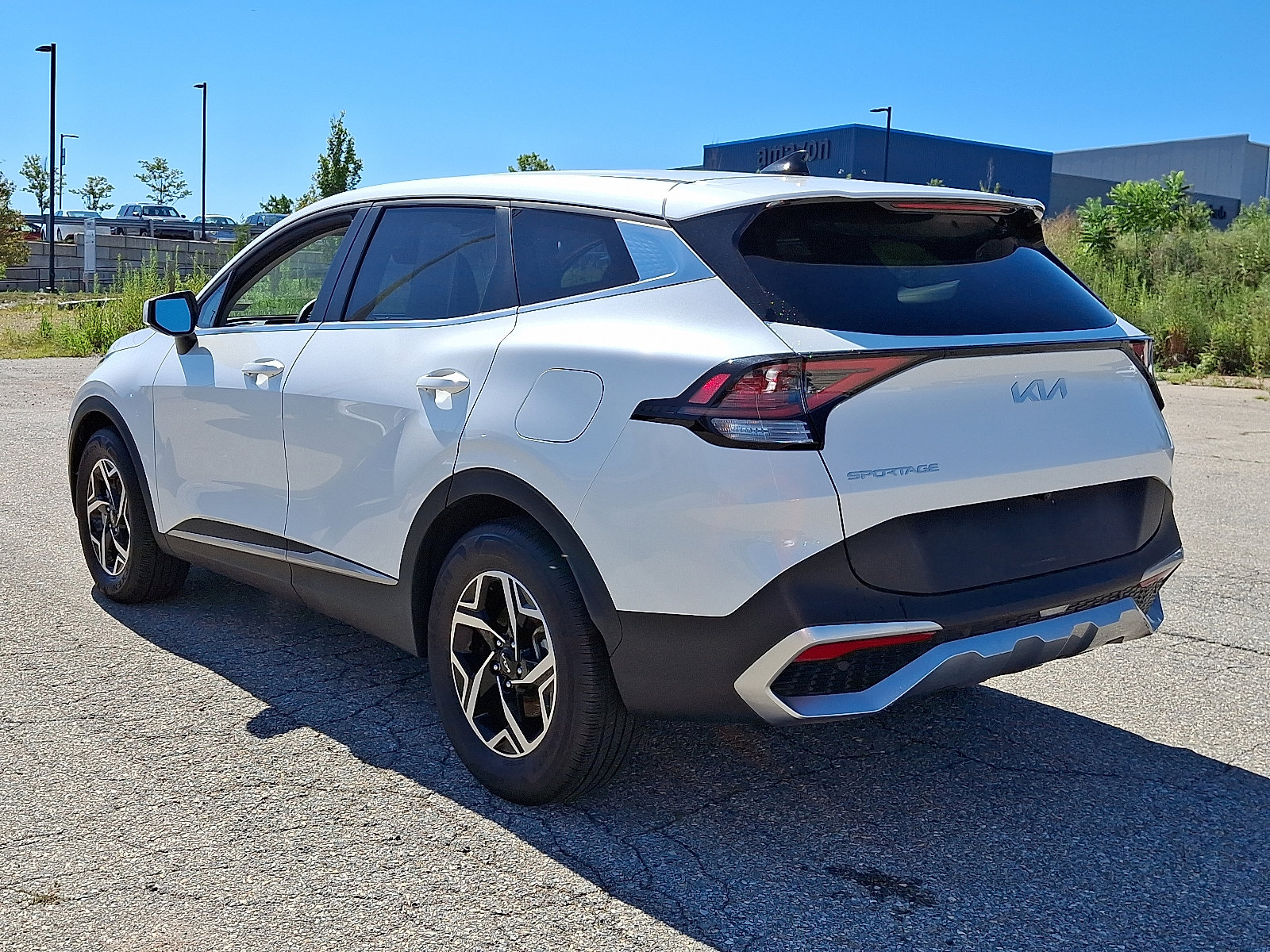 2024 Kia Sportage LX photo 3