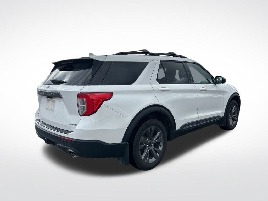 2022 Ford Explorer XLT photo 4