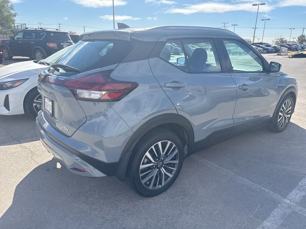 2023 Nissan Kicks SV photo 3