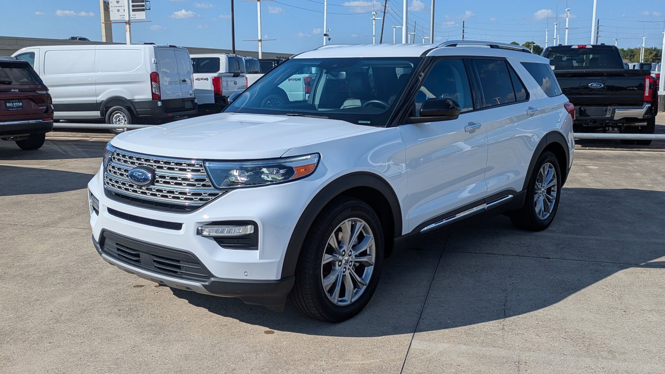 2024 Ford Explorer Limited photo 2
