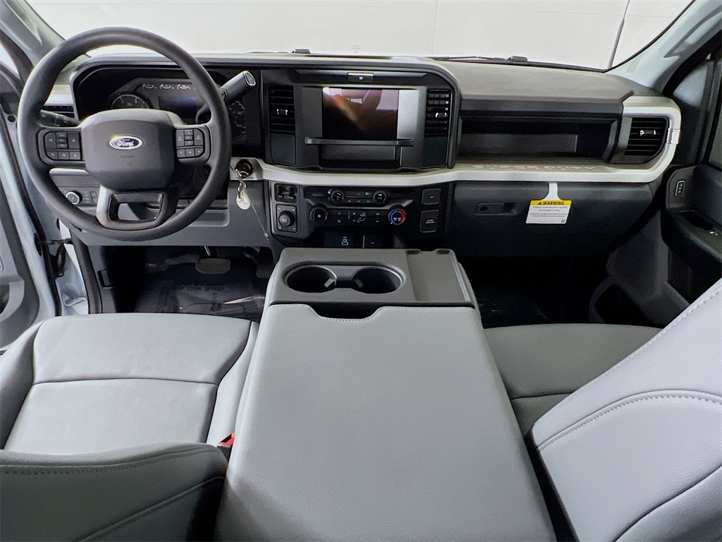 2026 Ford F-350 photo 7