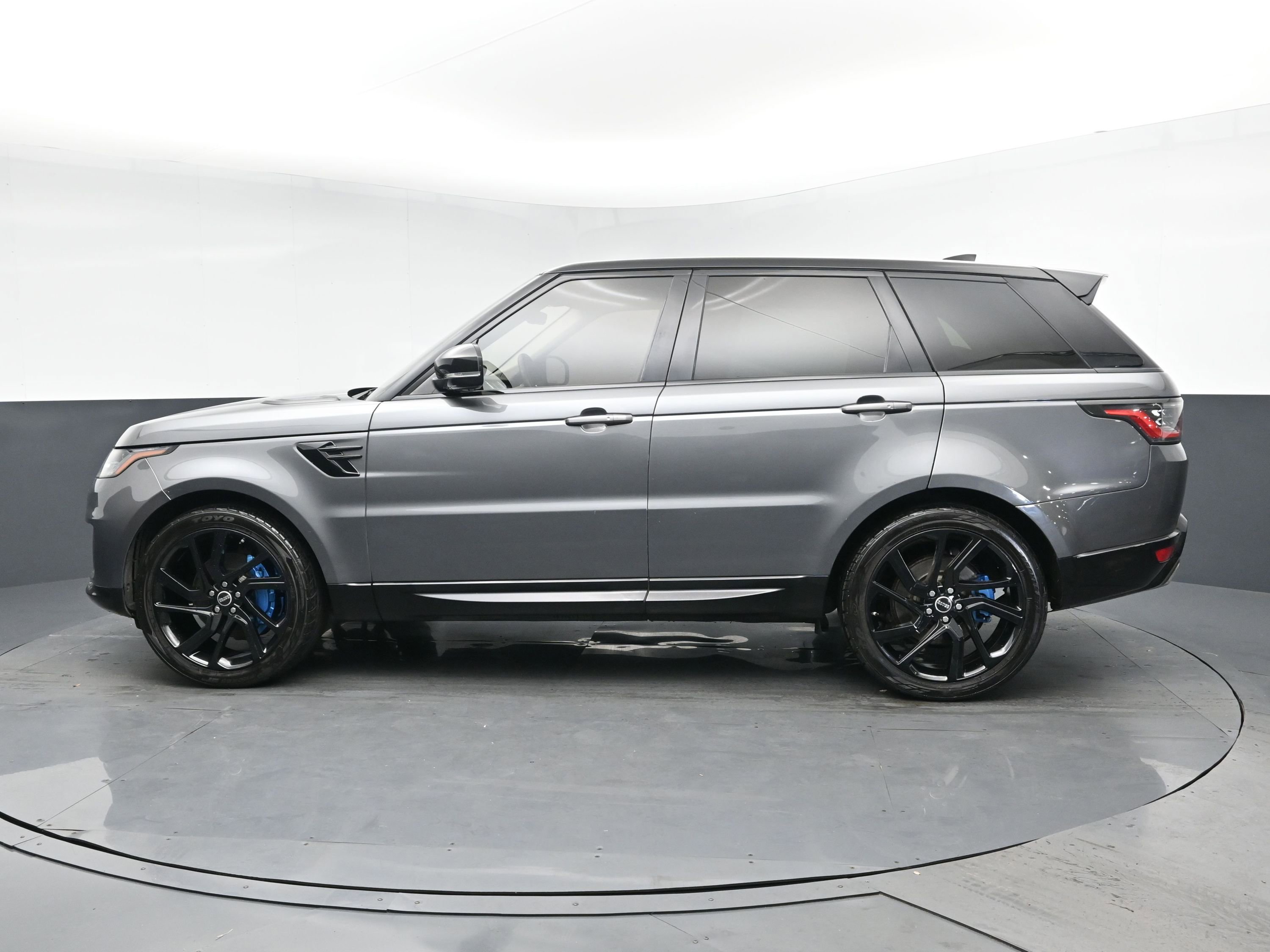 2018 Land Rover Range Rover Sport SuperCharged SE photo 4
